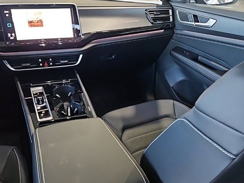 New 2026 Volkswagen Atlas Cross Sport SEL image 24