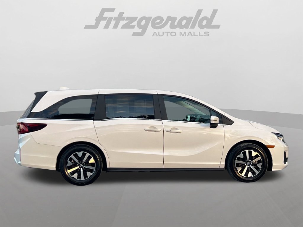 Used 2025 Honda Odyssey EX-L image 3