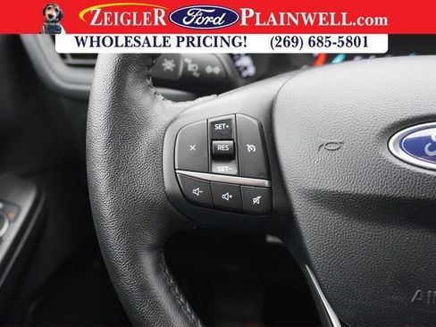 Used 2020 Ford Escape SEL image 22