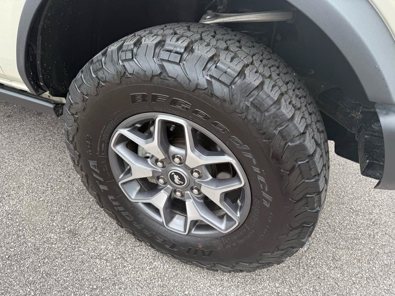 Used 2025 Ford Bronco Badlands AWD/4WD image 9