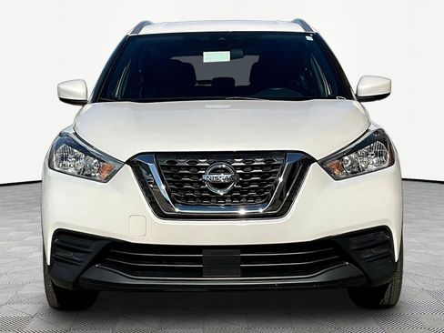 Used 2020 Nissan Kicks SV FWD image 2