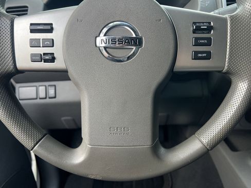 Used 2020 Nissan Frontier S RWD image 8