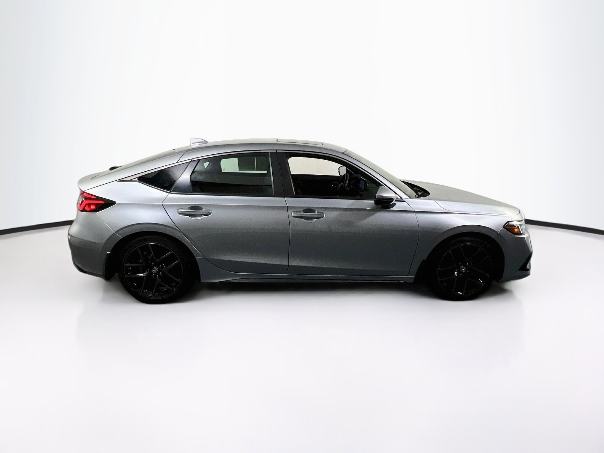 Used 2023 Honda Civic Sport Touring image 4