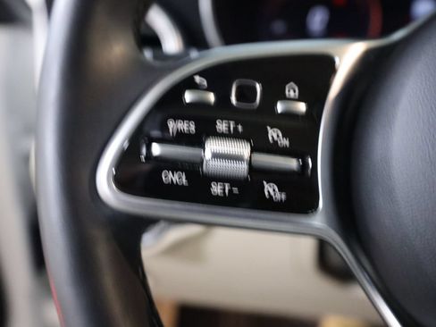 Used 2020 Mercedes-Benz GLC 300 4MATIC image 12