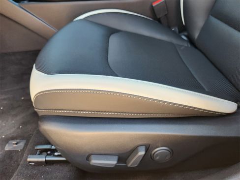 New 2025 Kia K4 GT-Line image 18