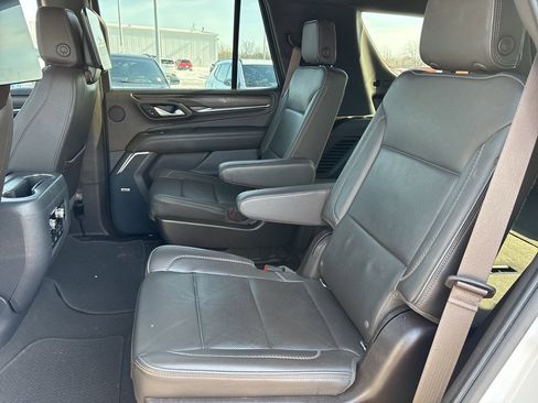 Used 2022 GMC Yukon Denali w/ Denali Ultimate Package image 32