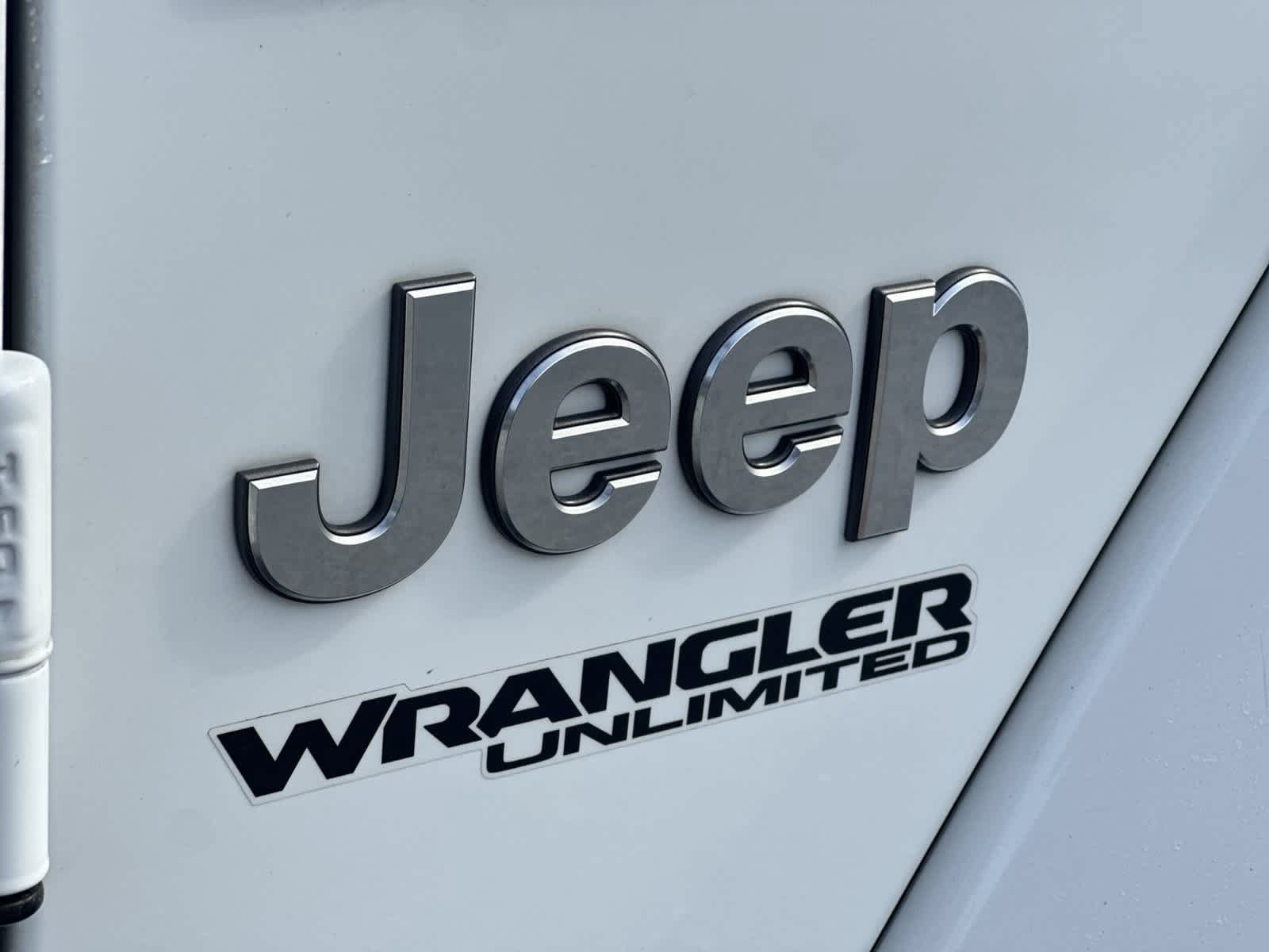 Used 2021 Jeep Wrangler Unlimited Sahara AWD/4WD image 10