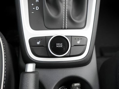 New 2026 Hyundai Venue SEL FWD image 30