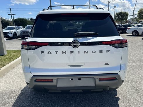 New 2026 Nissan Pathfinder SL FWD image 8