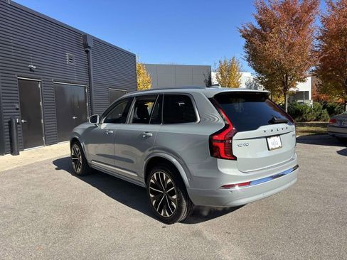 New 2026 Volvo XC90 B6 Plus w/ Protection Package Premier image 5