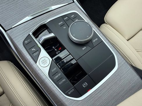 New 2026 BMW 330i Sedan w/ Premium Package RWD image 27
