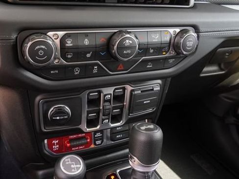 New 2026 Jeep Wrangler Unlimited Rubicon AWD/4WD image 22