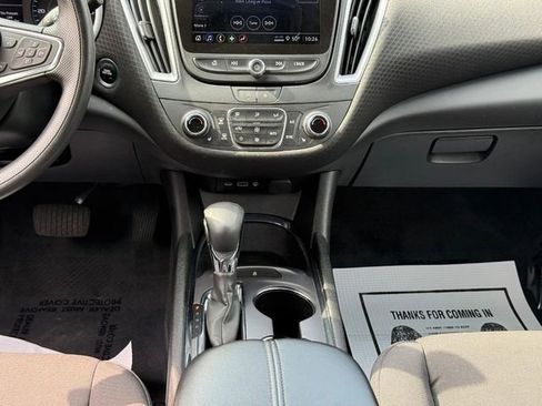 Used 2023 Chevrolet Malibu LT image 13
