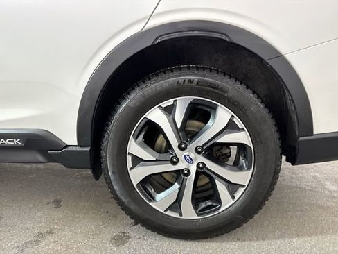 Used 2020 Subaru Outback Limited image 5