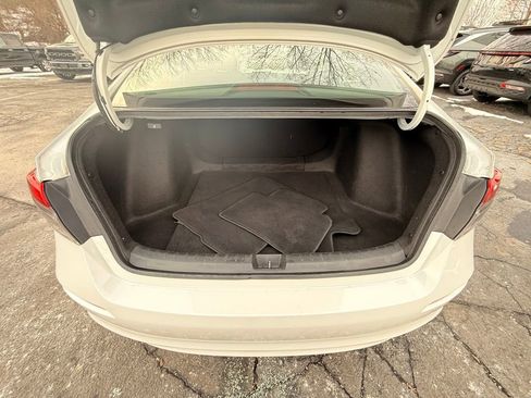 Used 2022 Honda Civic Sport image 13