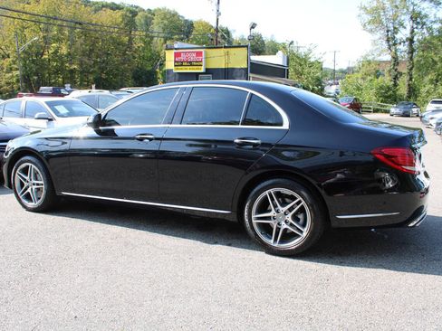 Used 2017 Mercedes-Benz E 300 4MATIC image 12