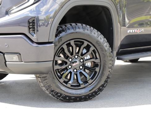 Used 2022 GMC Sierra 1500 AT4X AWD/4WD image 2