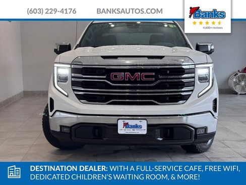 Certified 2025 GMC Sierra 1500 SLT AWD/4WD image 3