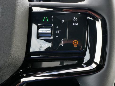 Used 2024 Land Rover Range Rover Evoque Dynamic SE image 50