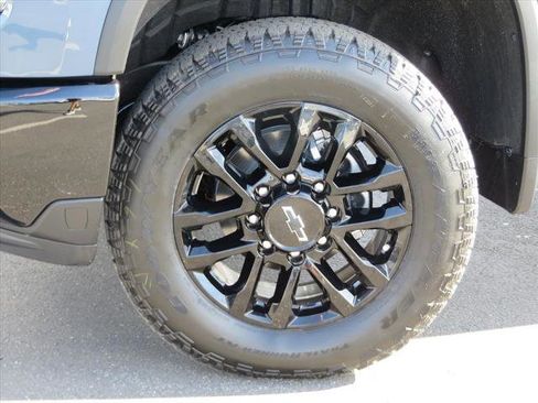 New 2026 Chevrolet Silverado 2500 LT w/ Trail Boss Package image 8