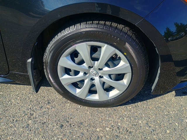 Used 2022 Toyota Corolla LE FWD image 10