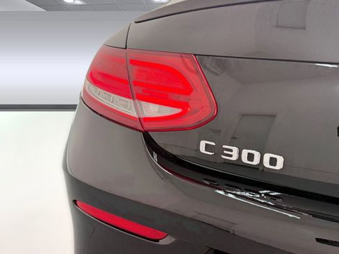 Used 2018 Mercedes-Benz C 300 C 300 image 11