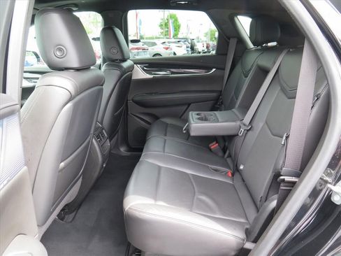 Used 2020 Cadillac XT5 Premium Luxury AWD/4WD image 23