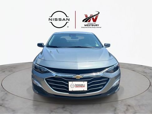 Used 2023 Chevrolet Malibu LS FWD image 2