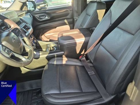 Used 2022 Chevrolet Tahoe Z71 w/ Luxury Package AWD/4WD image 15