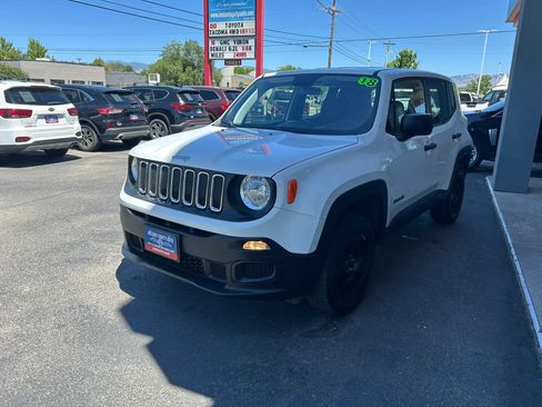 Used 2018 Jeep Renegade Sport w/ Power & Air Group AWD/4WD image 31
