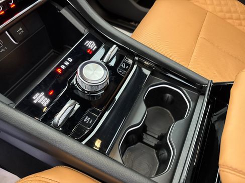 Used 2025 Jeep Grand Cherokee L Summit image 23