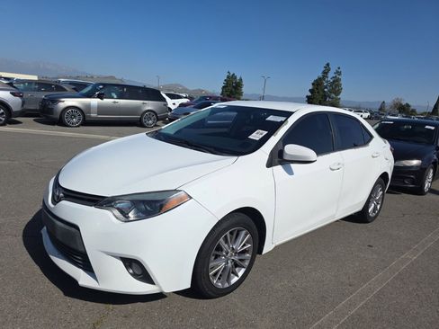 Used 2015 Toyota Corolla LE image 1