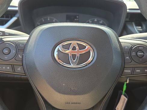 Used 2024 Toyota Corolla LE FWD image 25
