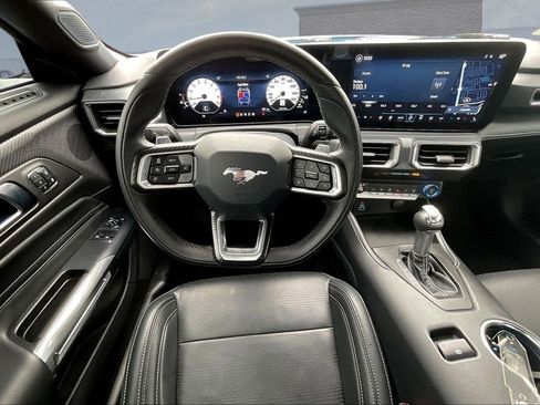 Certified 2025 Ford Mustang GT Premium image 8
