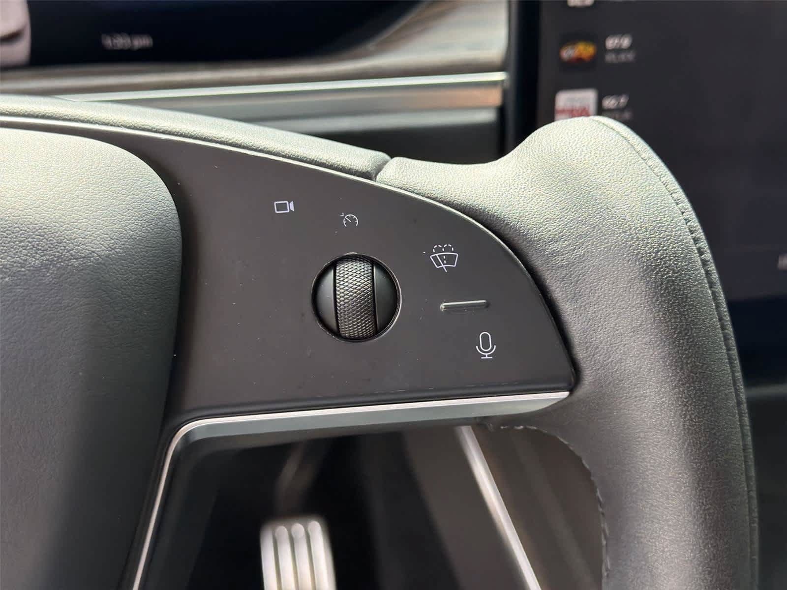 Used 2022 Tesla Model X AWD/4WD image 35