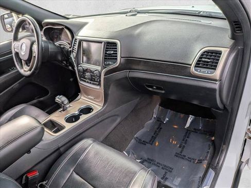 Used 2014 Jeep Grand Cherokee Limited w/ Luxury Group II RWD image 17