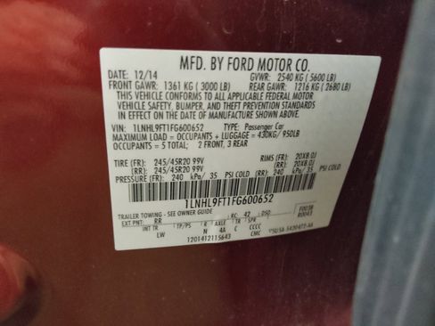 Used 2015 Lincoln MKS AWD w/ Equipment Group 201A image 33