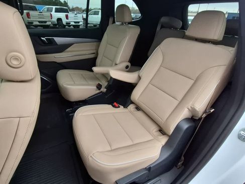 New 2026 Buick Enclave Preferred w/ LPO, All-Weather Package image 8