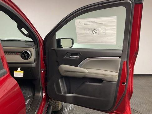 New 2026 Chevrolet Colorado ZR2 w/ Technology Package AWD/4WD image 23