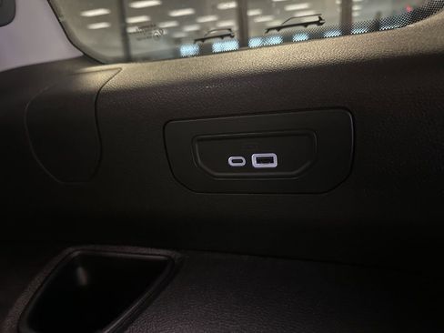 Used 2021 Jeep Grand Cherokee L Limited w/ Luxury Tech Group II image 51