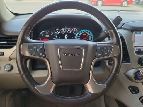 Used 2019 GMC Yukon Denali w/ Denali Ultimate Package AWD/4WD image 28