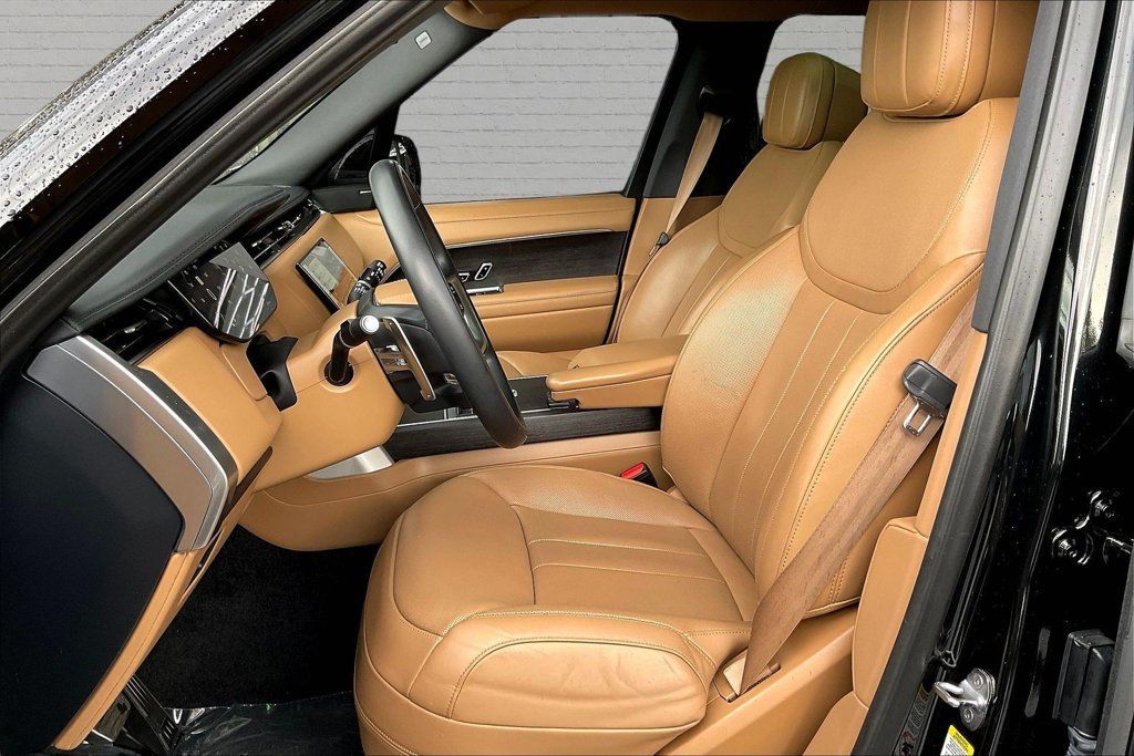 Used 2023 Land Rover Range Rover SE AWD/4WD image 19