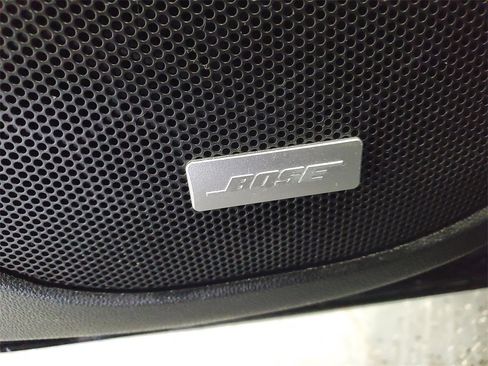 Used 2023 GMC Acadia Denali w/ Black Diamond Edition image 13