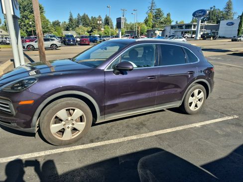 Used 2019 Porsche Cayenne AWD/4WD image 11