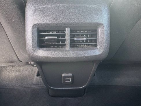 Used 2023 Chevrolet Equinox LS AWD/4WD image 30