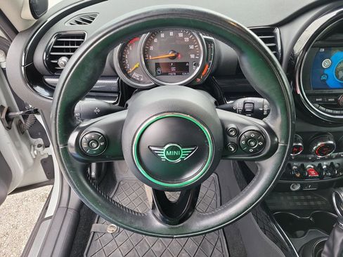 Used 2019 MINI Cooper Clubman ALL4 w/ Premium Package image 26