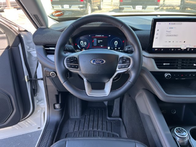 Used 2026 Ford Explorer Active w/ Active Comfort Package AWD/4WD image 16
