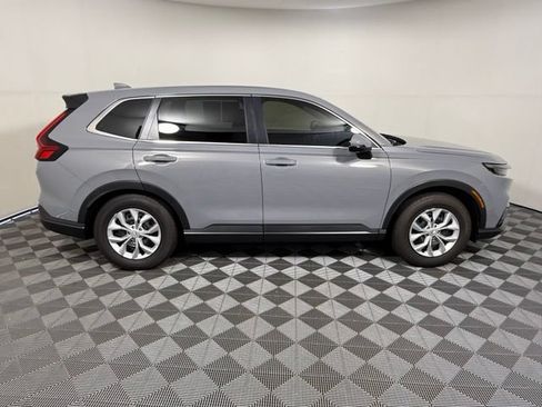 Used 2026 Honda CR-V LX image 7