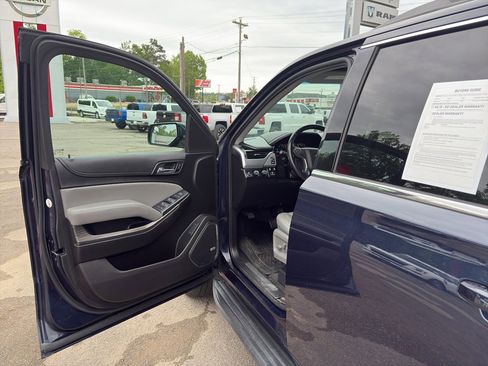 Used 2020 Chevrolet Tahoe LT w/ Max Trailering Package AWD/4WD image 19