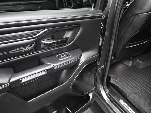 Used 2022 RAM 1500 Limited AWD/4WD image 19